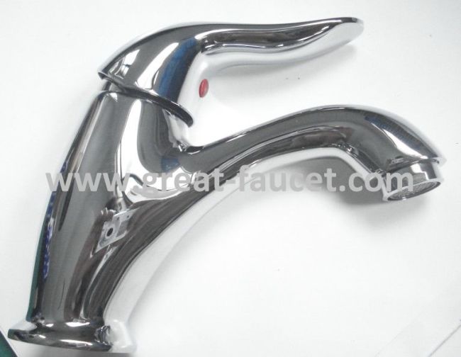 2013 New Design Hot and Cold Water Faucets With Good Chrome