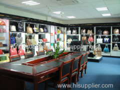 Guangzhou Longzhuo Leather Co.,Ltd.