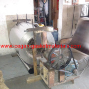 Shearing machine automatic feeding device