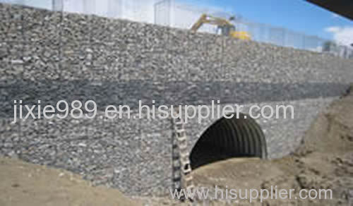 Gabion wall gives retaining wall in river embankment and garden