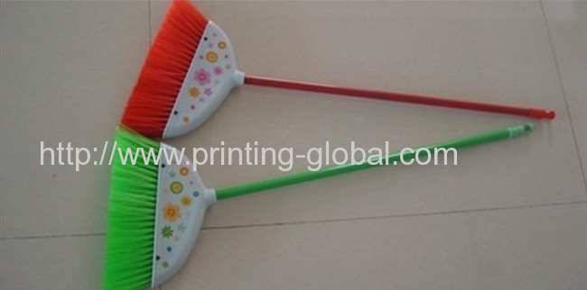 Heat transfer film for plastic broom