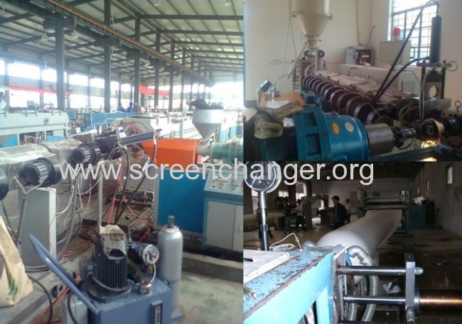 Hydraulic plate type screen changer for plastic sheet extruder