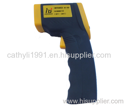Infrared thermometer with high performance