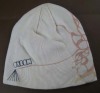 100% acrylic 6 darts knitted beanie with embroidery and printing
