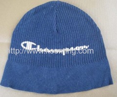 Single beanie with two different rib needle way