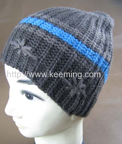 Winter hat with embroidery by hand