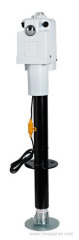 Electric RV tongue jack with level