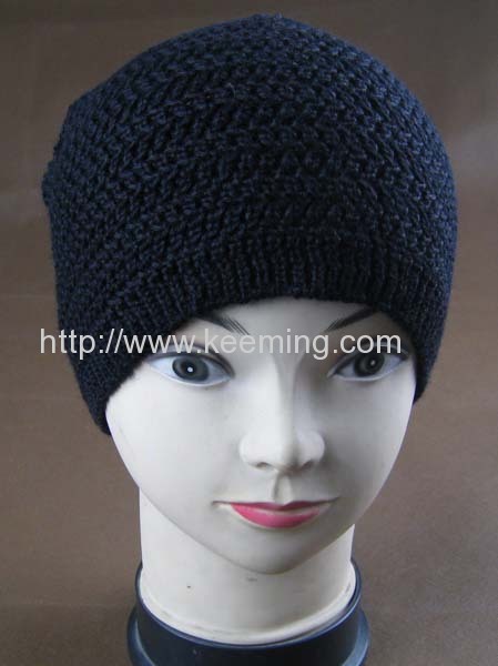 Black Cardigan stitch hat 