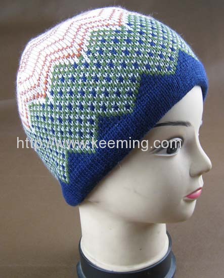 Wave jacquard knitted hat with fleece lining