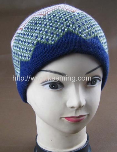 Wave jacquard knitted hat with fleece lining