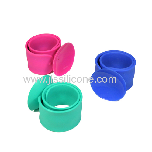 new arrival silicone paipai bracelet for phone stand