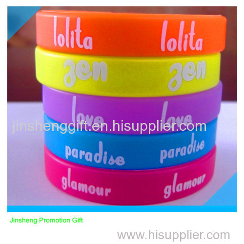 cute fashion silicone wristband bands