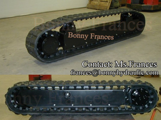 OEM Rubber track undercarriage with white track shoe