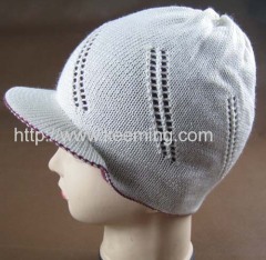 Double different colors knitted beanie with visor