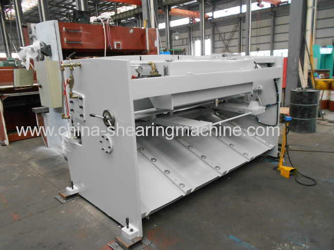 Hydraulic shearing machine NC cutting machine