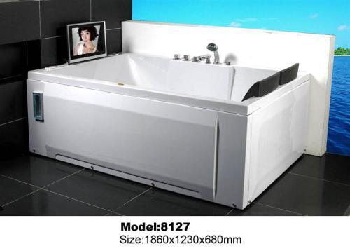luxury whiter jacuzzi bathtub