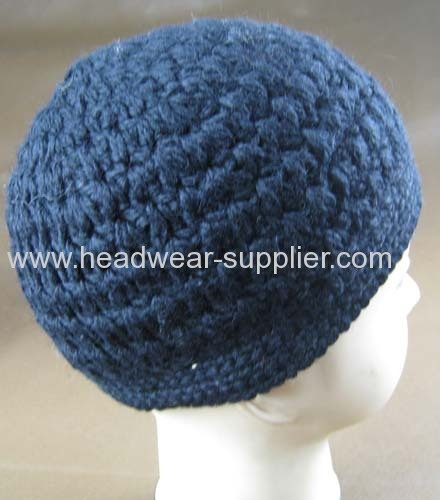 WOOLEN HAND CROCHET BEANIE 