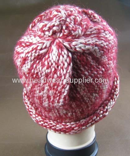 WINTER ROVING YARN HAND BEANIE WITH SUN FLOWER