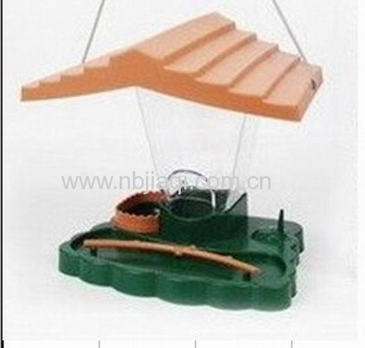 Deluxe Bird Feeder House