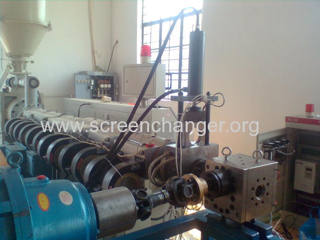 Plastic extrusion machine screen exchange filter