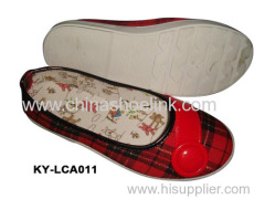 Narrow shape canvas shoe with printing lining