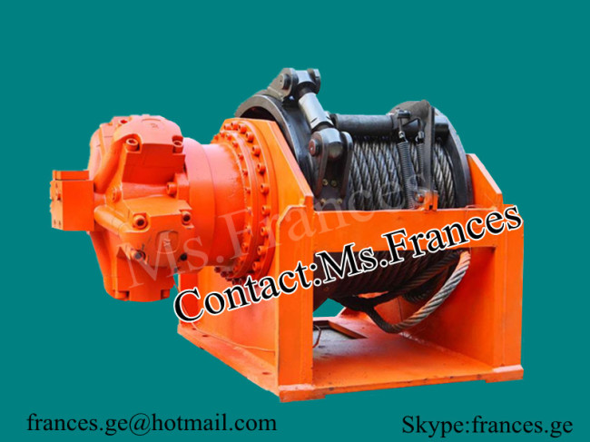 Hydraulic winch for dredge 