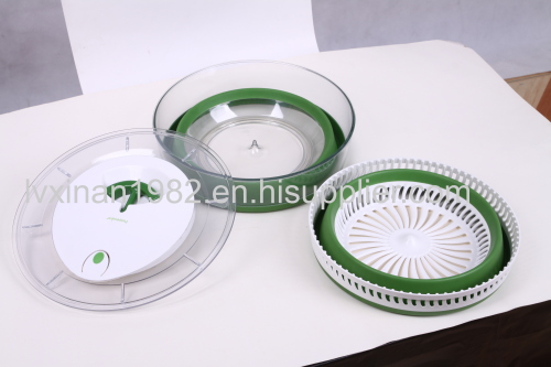 Collapsible salad spinner vegetable spinner