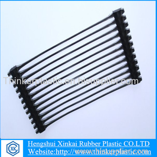Uniaxial plastic geogrid for civil construction