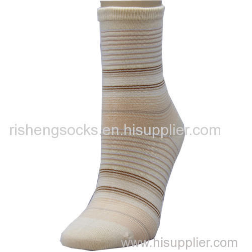 supply lady's cotton socks-stripe pattern