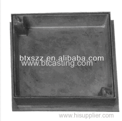 Durable cast iron recessed manhole cover