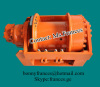 Compact hydraulic winch with free fall fuction