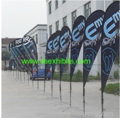 Teardrop flying banner stand