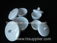 Porcelain crucible glazed with high wall and low wall