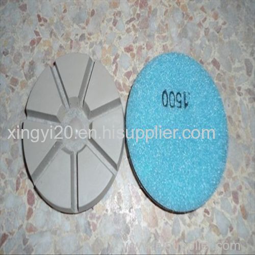Dry concrete polishing pads