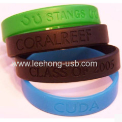 2014 OEM logo Promotional Colorful Silicone bracelet