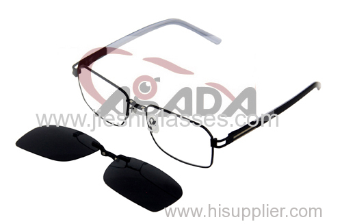 CLIP ON FRAME WITH SUNGLASSES