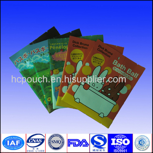 cosmetic tool packaging pouch for heat sealed