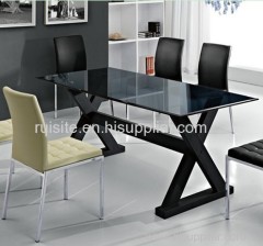 Simple And Stylish Modern Dining Table