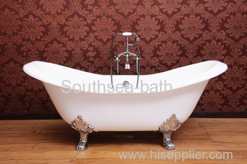 Clawfoot cast iron bathtub