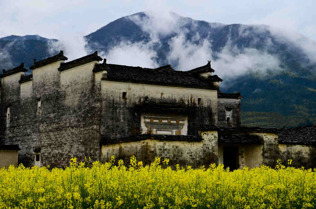 Ancient Anhui Building