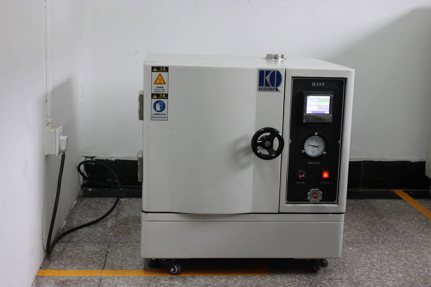 high-low temperature test chamber