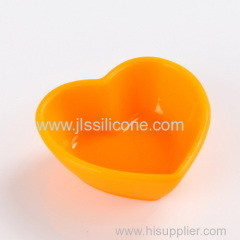 Heart shape quality silicone seasoning bowl with factory price