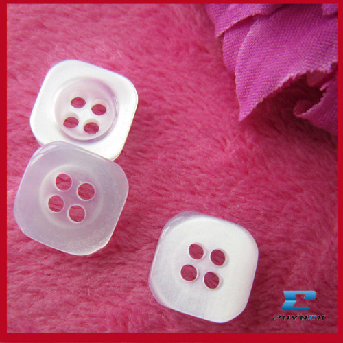 4-holes mother of pearl buttons with crystals