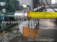 One-step heating insulation pipe production machine