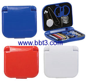 Promotional plastic sewing set with scissor