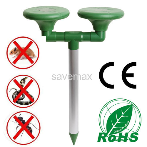 Double head solar mole repeller