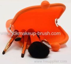 Travel mini 5pcs cosmetic brush kit with silicone bag