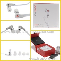 White beats tour earphone by dr dre for iphone
