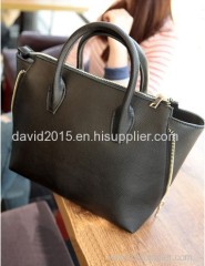 Wholesale woman bag vintage tote woman bag .