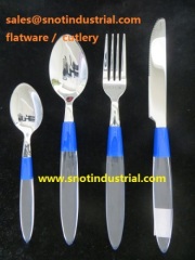 plastic handle flatware set